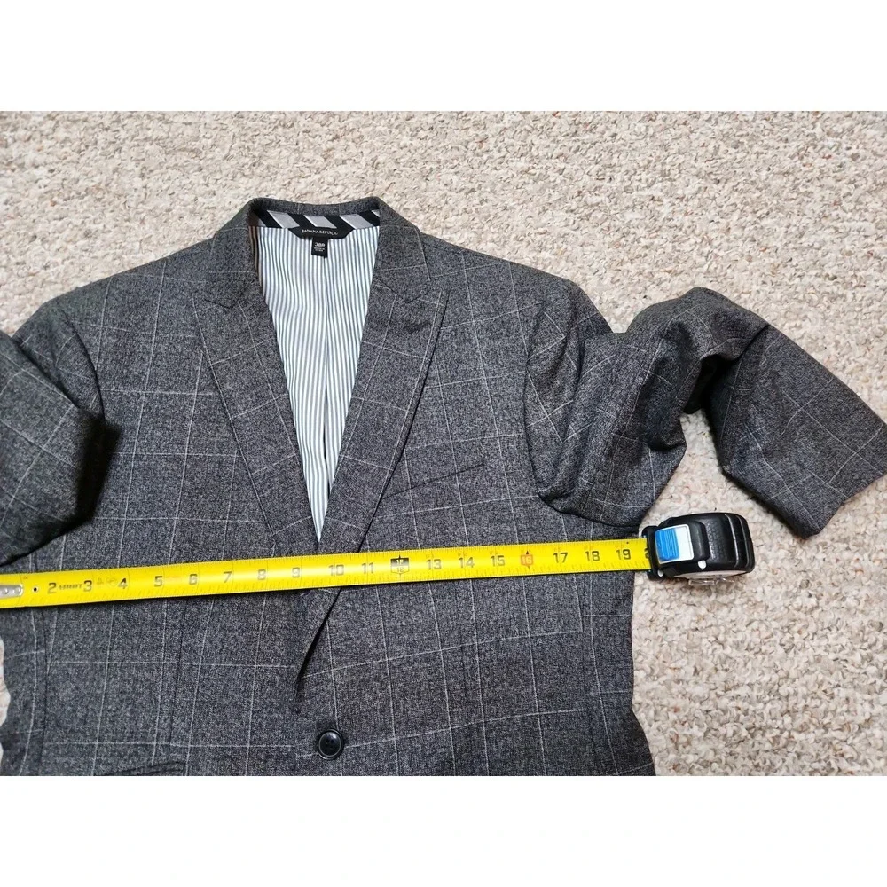 Banana Republic Standard Fit Marzotto Italian Wool Gray Windowpane Blazer 38R